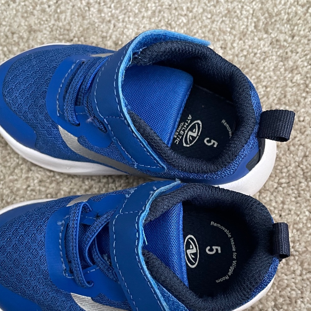 Blue Athletic Works Kids Shoes  size 5 toddler